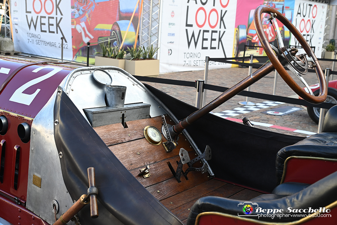 VBS_3857 - Autolook Week - Le auto in Piazza San Carlo.jpg